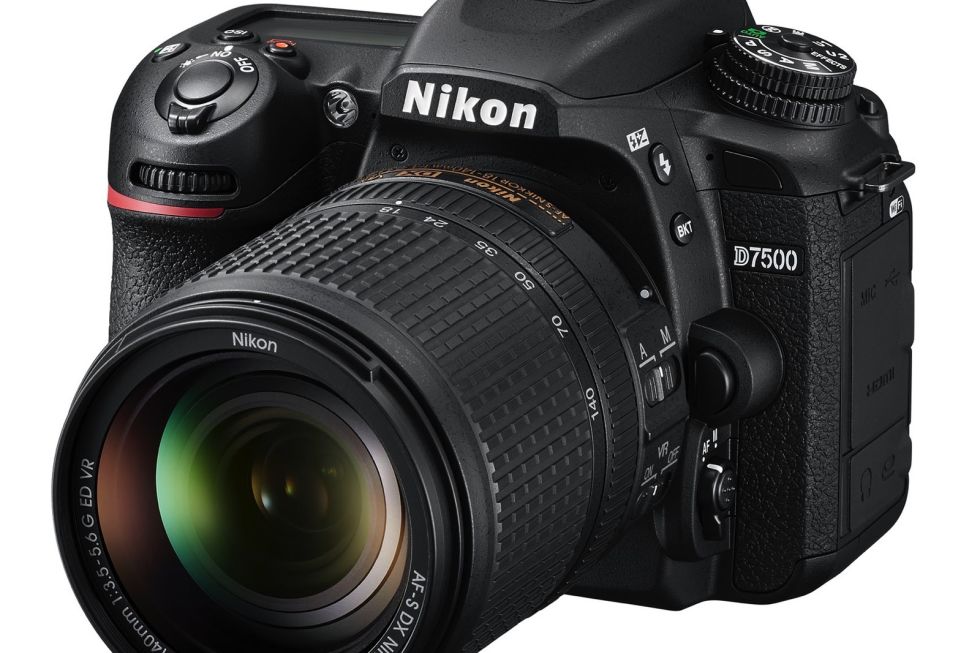 Nikon's D7500 DSLR 2