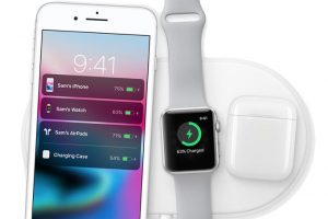 Apple-AirPods-and-upcoming-AirPower-charger