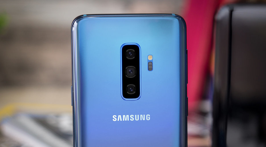 Galaxy-S10-and-2019-iPhones-may-don-a-3D-sensing-camera
