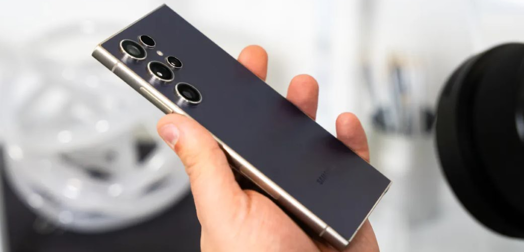 سامسونج تطلق أول تحديث لهواتف Galaxy S24 لتحسين آداء الكاميرة والشاشة