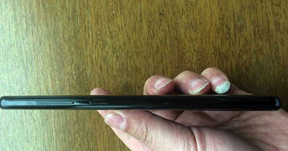 Galaxy S8 -leak-side