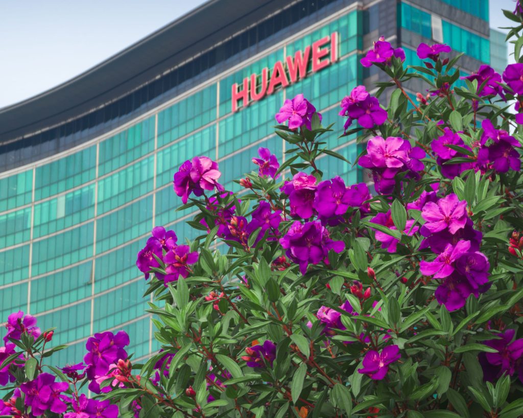 كوالكوم تستحوذ على براءات اختراع من هواوي في صفقة ترخيص تمتد لسنوات وتشمل 5G والذكاء الاصطناعي