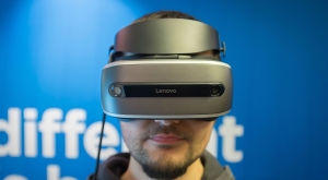 Lenovo-Windows Holographic VR headset