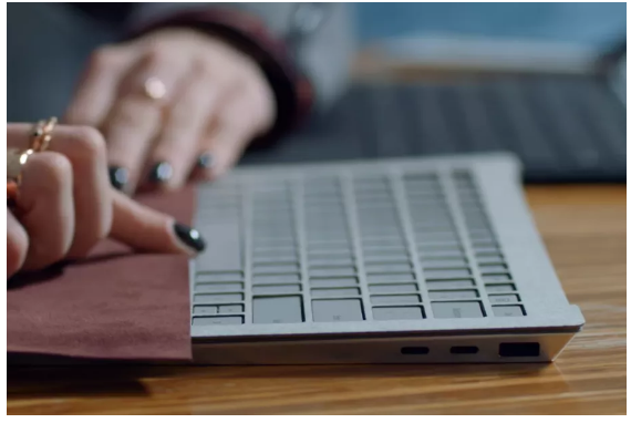 Microsoft's prototype Surface Laptop included two USB-C ports