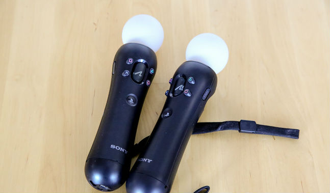 playstation-move-controllers