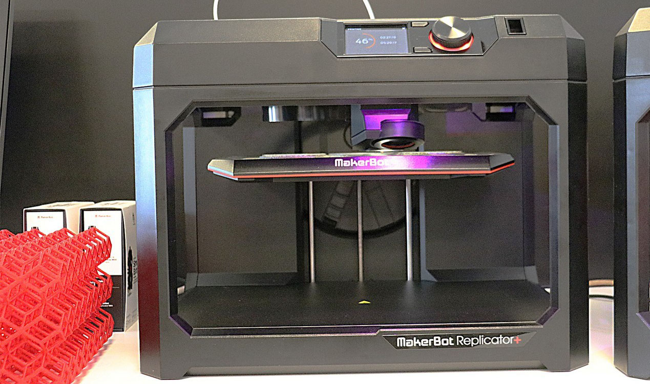 replicator-plus-3d-printer