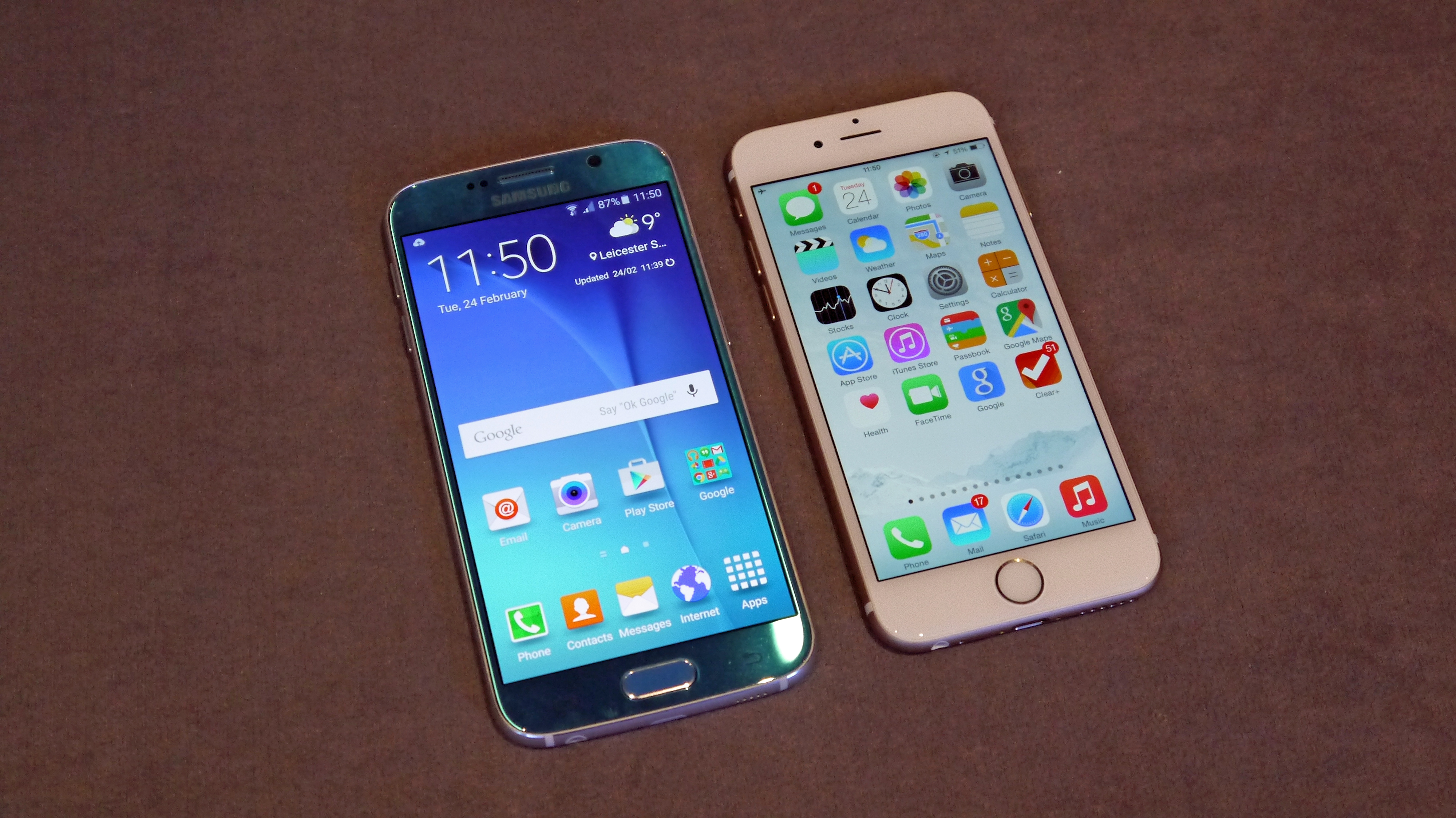 Самсунг 6 и 6 сравнение. Айфон 6 и самсунг а51. Самсунг а7 и айфон 12 мини экран. Сравнение айфона 12 и самсунга гелакси а9. Оболочка Galaxy s11.