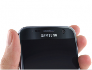 Samsung Galaxy S7 Teardown 1