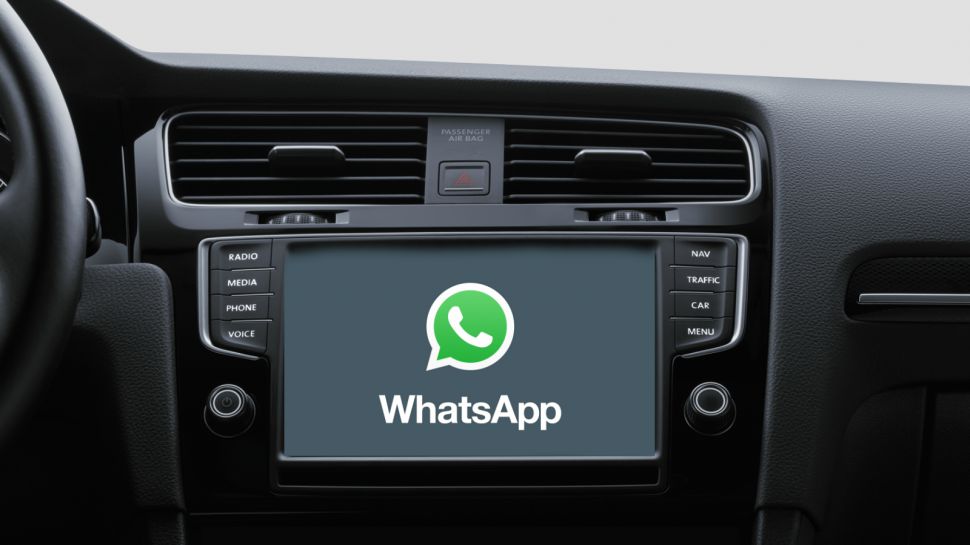WhatsApp arrives on Apple CarPlay