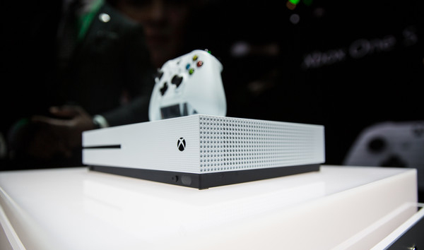 Xbox One S Design