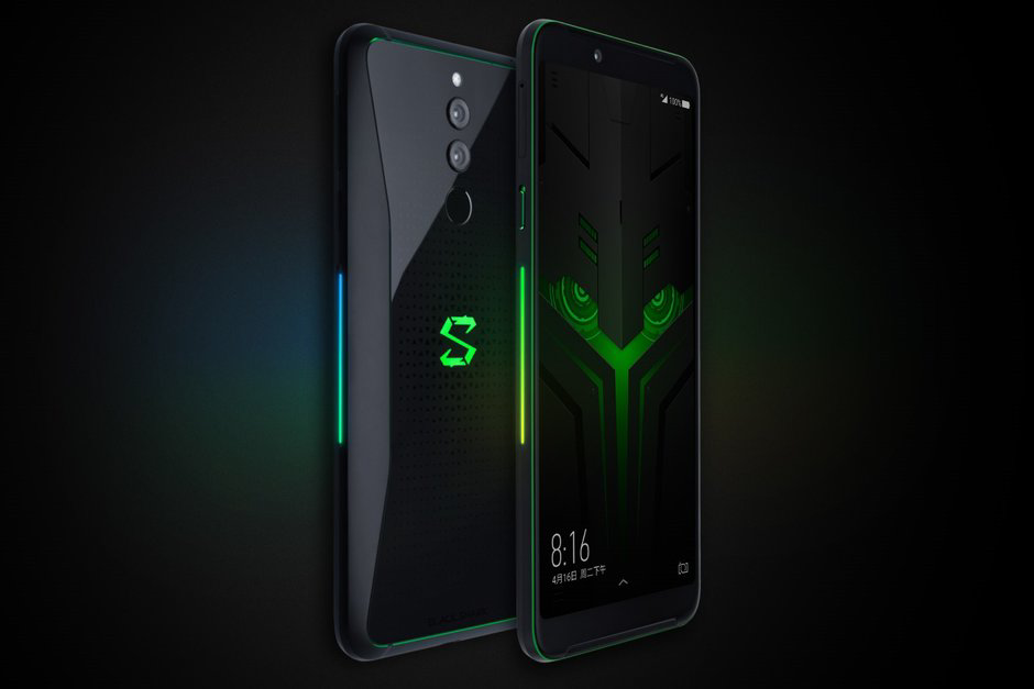 Xiaomi-Black-Shark-Helo-announced-Refined-design-with-10GB-of-RAM