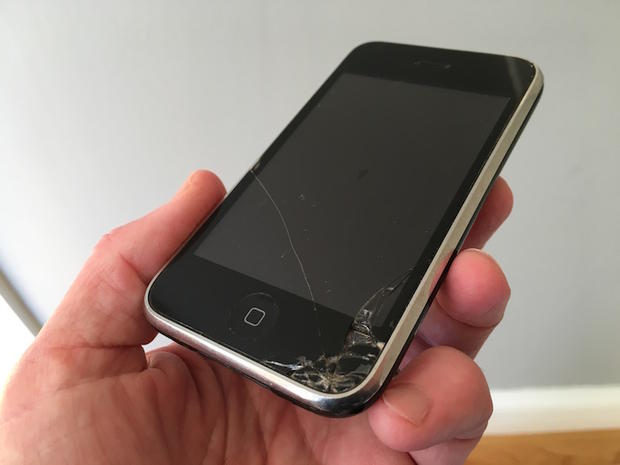 cracked-phone